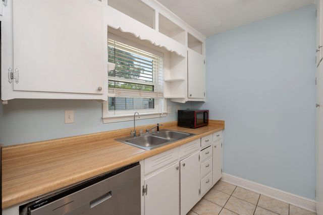 126 NW Holmes Boulevard, Fort Walton Beach, FL 32548