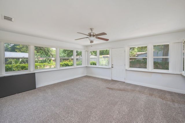 126 NW Holmes Boulevard, Fort Walton Beach, FL 32548