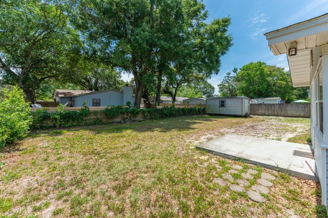 126 NW Holmes Boulevard, Fort Walton Beach, FL 32548