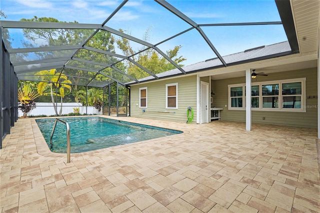 605 MANATEE DRIVE, Ruskin, FL 33570