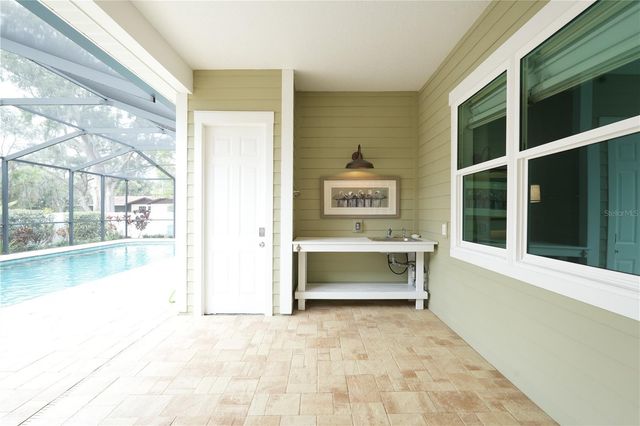 605 MANATEE DRIVE, Ruskin, FL 33570