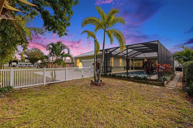 605 MANATEE DRIVE, Ruskin, FL 33570