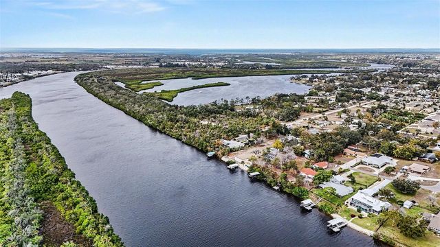 605 MANATEE DRIVE, Ruskin, FL 33570