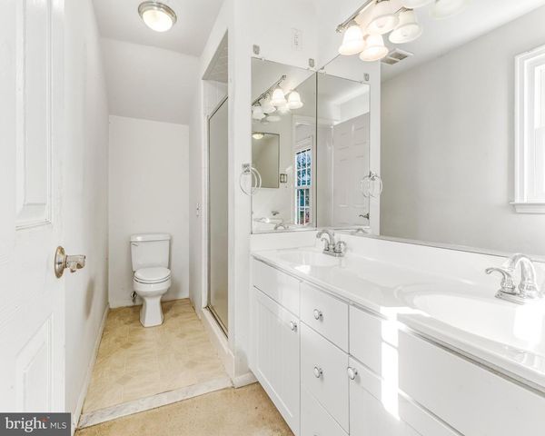 1102 BARNESDALE RD, West Deptford, NJ 08096