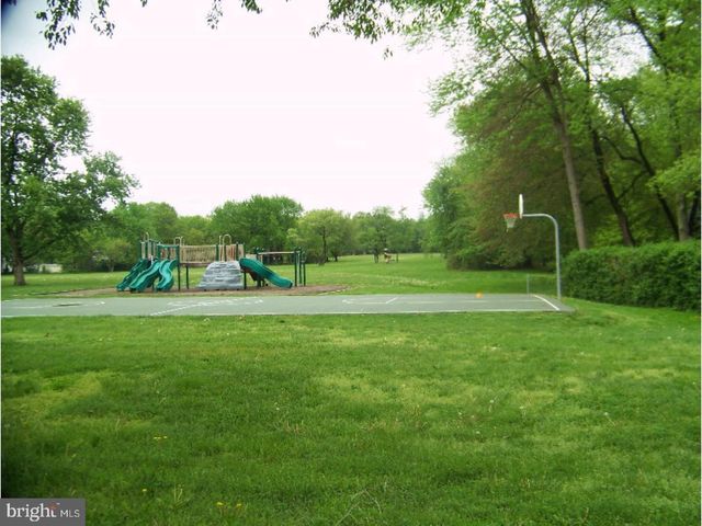 1102 BARNESDALE RD, West Deptford, NJ 08096