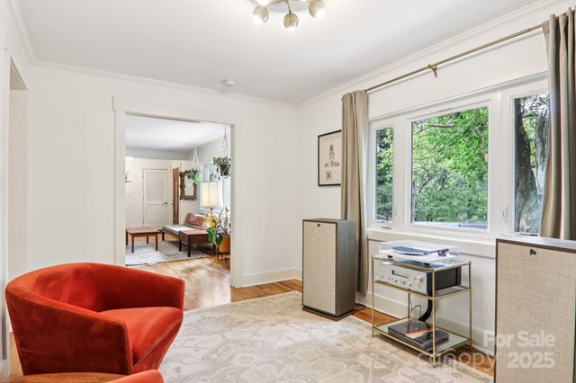 445 Chunns Cove Road A, Asheville, NC 28805