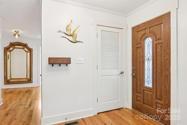 445 Chunns Cove Road A, Asheville, NC 28805