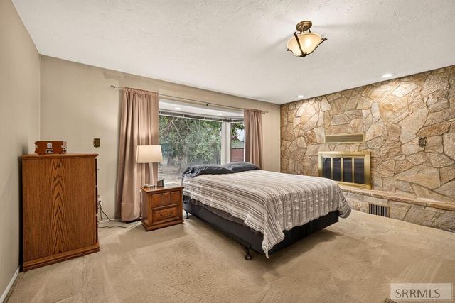 1900 Ross Avenue, Idaho Falls, ID 83406