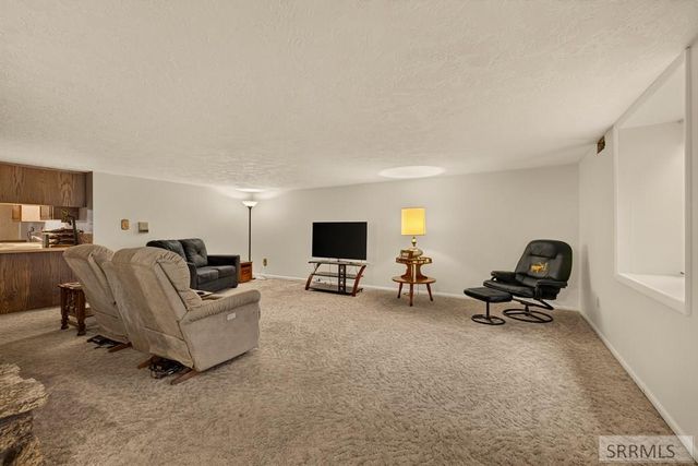 1900 Ross Avenue, Idaho Falls, ID 83406
