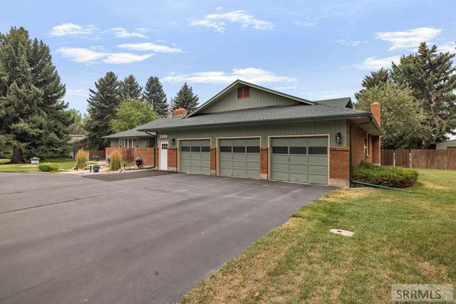 1900 Ross Avenue, Idaho Falls, ID 83406