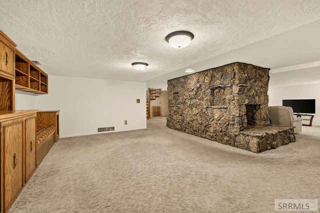 1900 Ross Avenue, Idaho Falls, ID 83406