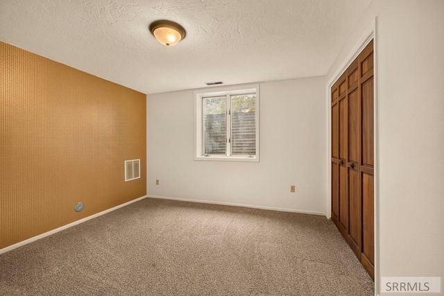 1900 Ross Avenue, Idaho Falls, ID 83406