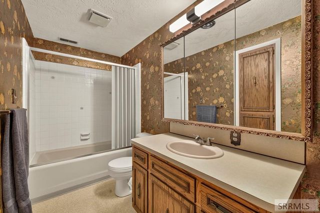 1900 Ross Avenue, Idaho Falls, ID 83406