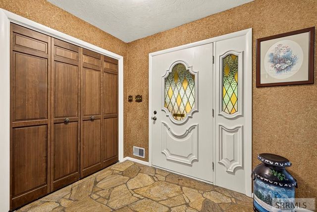 1900 Ross Avenue, Idaho Falls, ID 83406