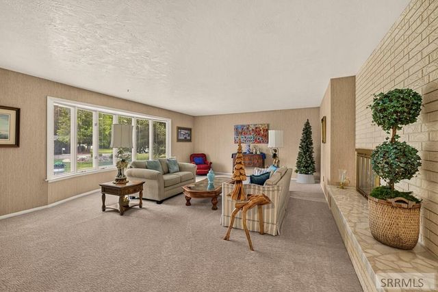 1900 Ross Avenue, Idaho Falls, ID 83406