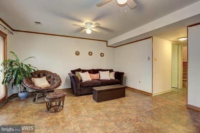 3898 UNIVERSITY DR, Fairfax, VA 22030