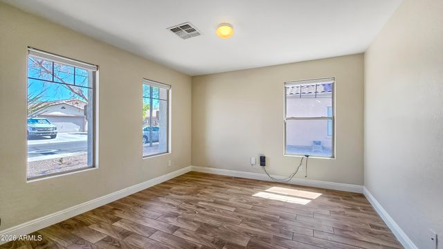 25673 W NORTHERN LIGHTS Way, Buckeye, AZ 85326