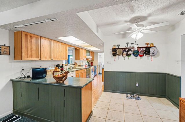 527 LAND O LAKES COURT, Deland, FL 32724