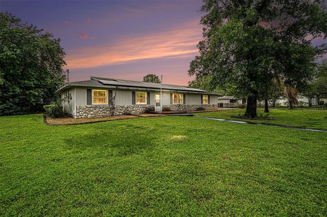 527 LAND O LAKES COURT, Deland, FL 32724