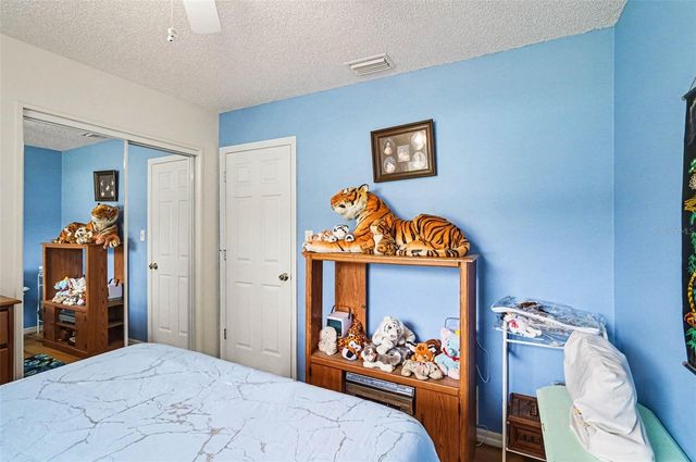 527 LAND O LAKES COURT, Deland, FL 32724