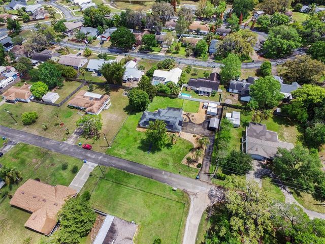 527 LAND O LAKES COURT, Deland, FL 32724