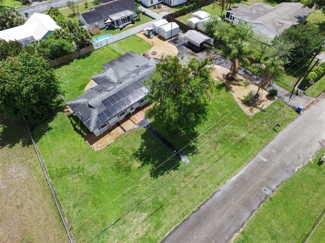 527 LAND O LAKES COURT, Deland, FL 32724
