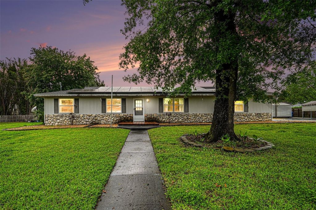 527 LAND O LAKES COURT, Deland, FL 32724