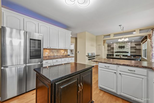 2211 Hazelwood Drive, Mchenry, IL 60051