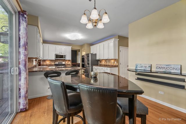 2211 Hazelwood Drive, Mchenry, IL 60051