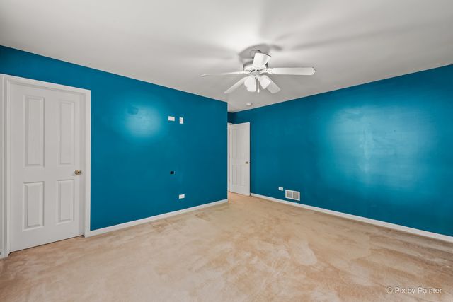 2211 Hazelwood Drive, Mchenry, IL 60051