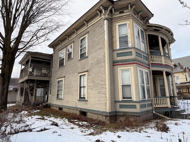 372 N Main Street, Barre City, VT 05641