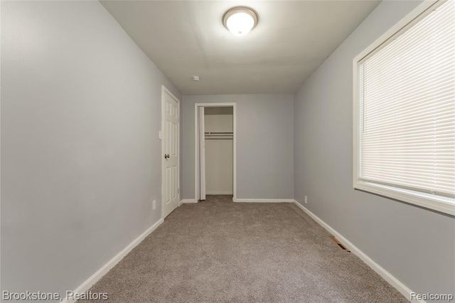 2961 Chrysler Avenue, Waterford, MI 48328