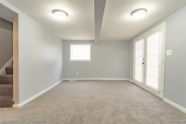 2961 Chrysler Avenue, Waterford, MI 48328