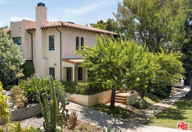 758 Almar Avenue, Los Angeles, CA 90272