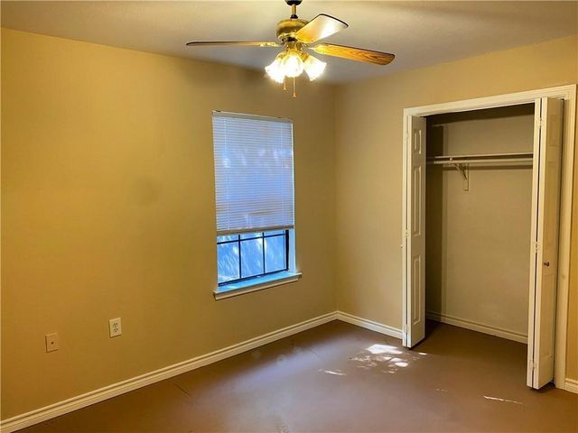 204 Hall ST A, Elgin, TX 78621