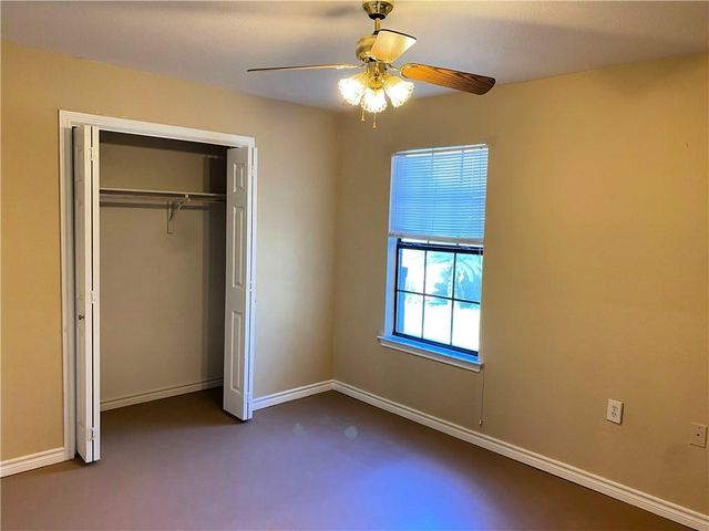 204 Hall ST A, Elgin, TX 78621