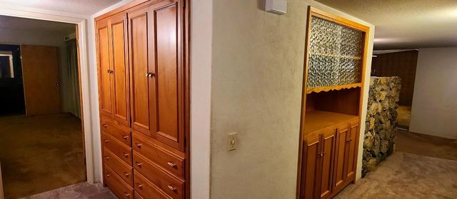 5877 E Dwight Way, Fresno, CA 93727