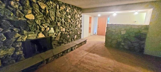 5877 E Dwight Way, Fresno, CA 93727