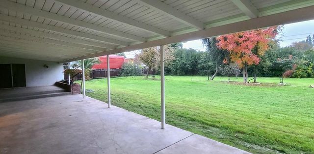 5877 E Dwight Way, Fresno, CA 93727