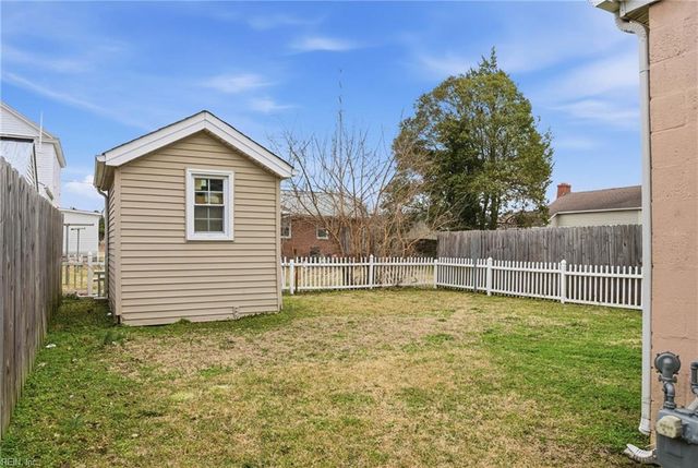 329 Elm AVE, Hampton, VA 23669