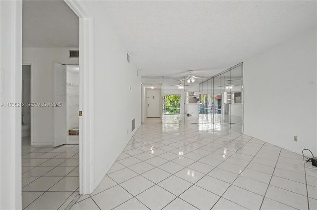 3501 Inverrary Dr 204, Lauderhill, FL 33319