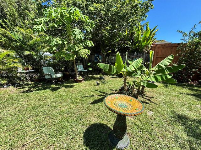 2980 SW 25th Street 1, Miami, FL 33133