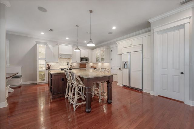 4603 S BARTLETT STREET, Tampa, FL 33611