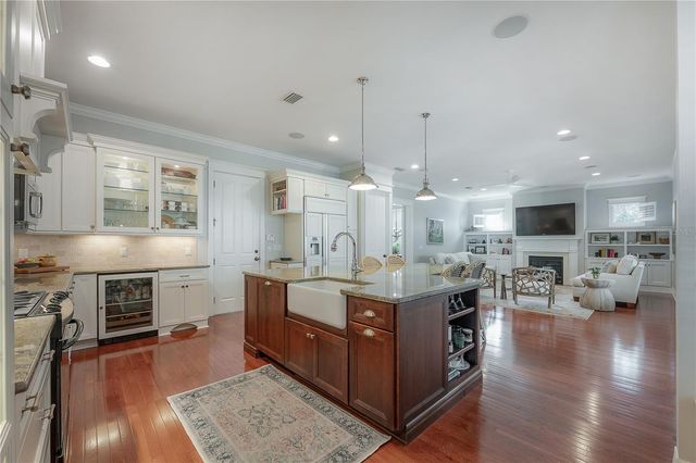 4603 S BARTLETT STREET, Tampa, FL 33611