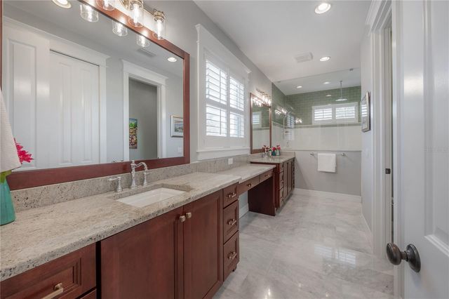 4603 S BARTLETT STREET, Tampa, FL 33611