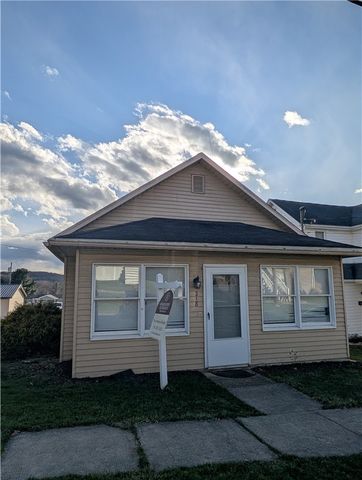 218 Central, Chicora Boro, PA 16025