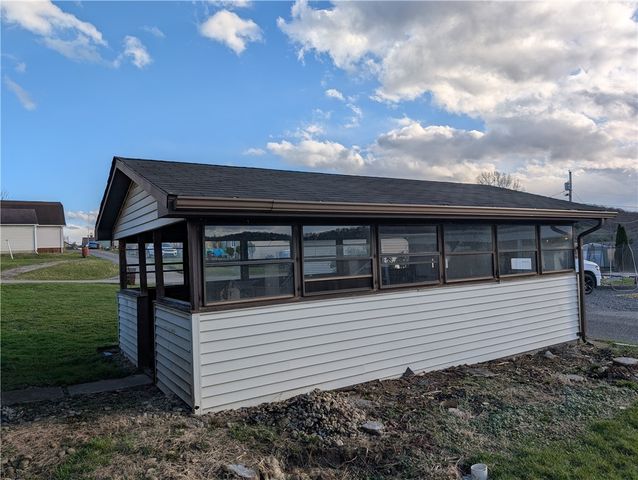 218 Central, Chicora Boro, PA 16025