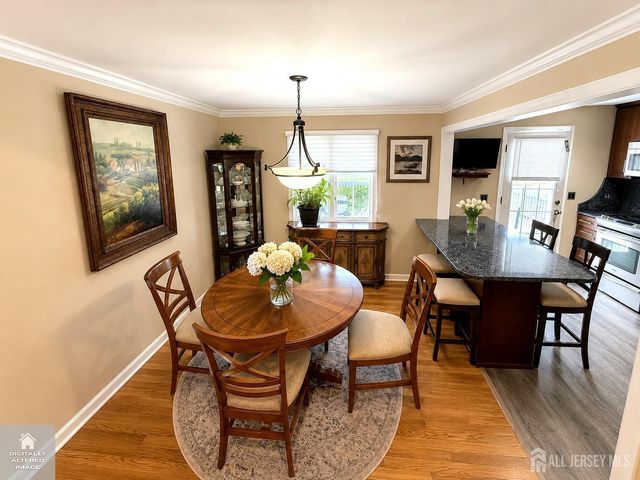 11 Coral Court, Colonia, NJ 07067