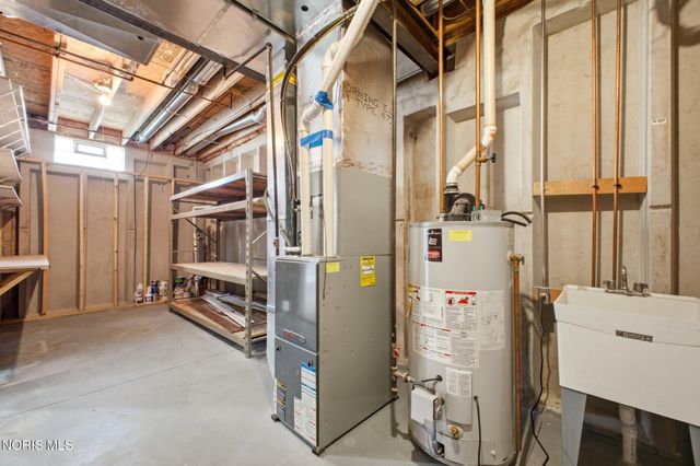 7135 Elli Harbour Lane, Maumee, OH 43537