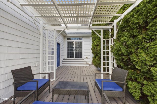 7135 Elli Harbour Lane, Maumee, OH 43537